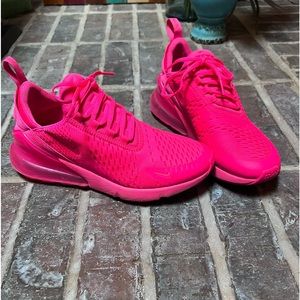 Nike Air Max 270. Women’s 8.5 Hyper Pink.